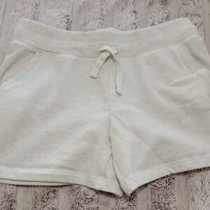 32 Degrees Shorts with Elastic Waistband, Drawstring And Pockets